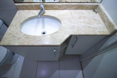 Casa de condomínio para alugar com 100m², 3 quartos e 2 vagas Casa de condomínio para alugar com 100m², 3 quartos e 2 vagasBanheiro