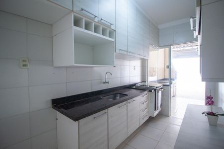 Casa de condomínio para alugar com 100m², 3 quartos e 2 vagas Casa de condomínio para alugar com 100m², 3 quartos e 2 vagasCozinha