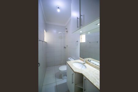 Casa de condomínio para alugar com 100m², 3 quartos e 2 vagas Casa de condomínio para alugar com 100m², 3 quartos e 2 vagasBanheiro