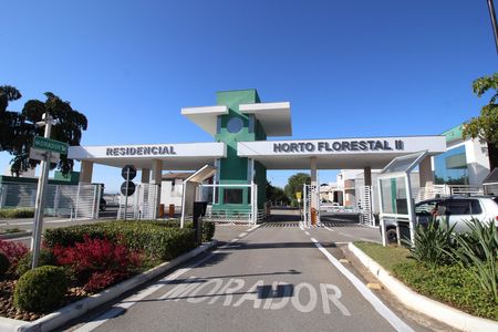 Casa de condomínio para alugar com 100m², 3 quartos e 2 vagasFachada e portaria