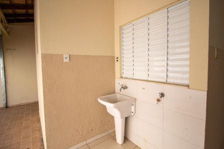 Casa de condomínio para alugar com 100m², 3 quartos e 2 vagas Casa de condomínio para alugar com 100m², 3 quartos e 2 vagasÁrea de Serviço