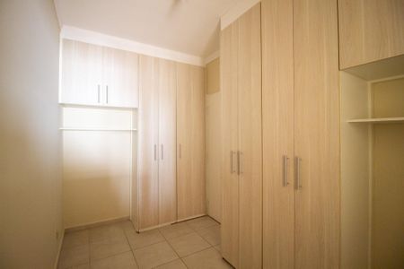 Casa de condomínio para alugar com 100m², 3 quartos e 2 vagas Casa de condomínio para alugar com 100m², 3 quartos e 2 vagasQuarto 1