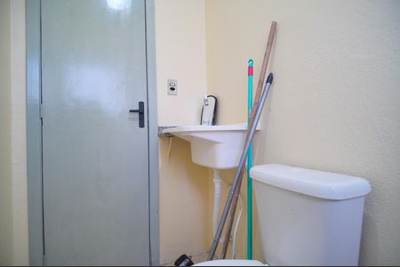 Banheiro 1 de kitnet/studio para alugar com 1 quarto, 70m² em Nova Sapucaia, Sapucaia do Sul