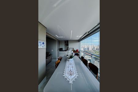 Apartamento à venda com 73m², 2 quartos e 2 vagas Apartamento à venda com 73m², 2 quartos e 2 vagasVaranda da Sala