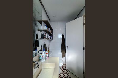 Apartamento à venda com 73m², 2 quartos e 2 vagas Apartamento à venda com 73m², 2 quartos e 2 vagasBanheiro da Suíte