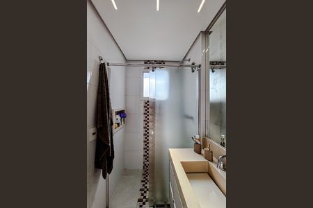 Apartamento à venda com 73m², 2 quartos e 2 vagas Apartamento à venda com 73m², 2 quartos e 2 vagasBanheiro da Suíte
