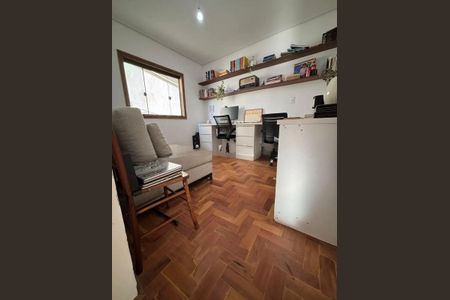 Casa para alugar com 160m², 4 quartos e sem vaga