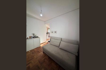 Sala de casa para alugar com 4 quartos, 160m² em Alípio de Melo, Belo Horizonte
