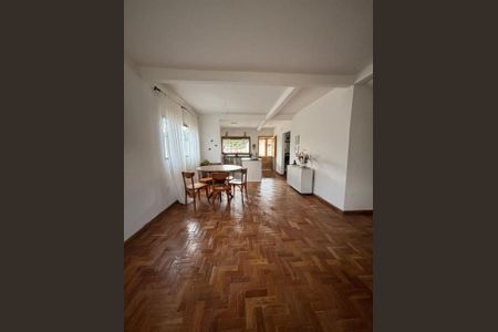 Sala de casa para alugar com 4 quartos, 160m² em Alípio de Melo, Belo Horizonte
