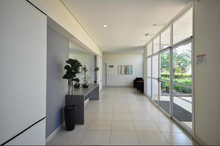 Apartamento à venda com 47m², 2 quartos e 1 vaga Apartamento à venda com 47m², 2 quartos e 1 vagaHall Social