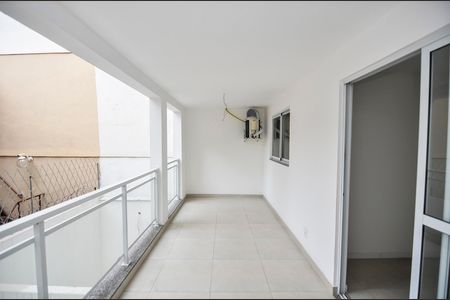 Apartamento à venda com 68m², 1 quarto e sem vaga Apartamento à venda com 68m², 1 quarto e sem vagaSala