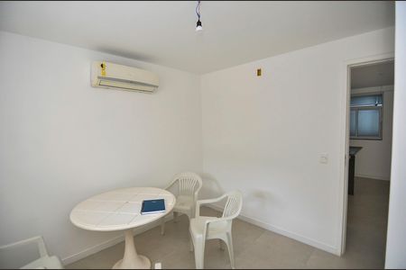 Apartamento à venda com 68m², 1 quarto e sem vaga Apartamento à venda com 68m², 1 quarto e sem vagaQuarto