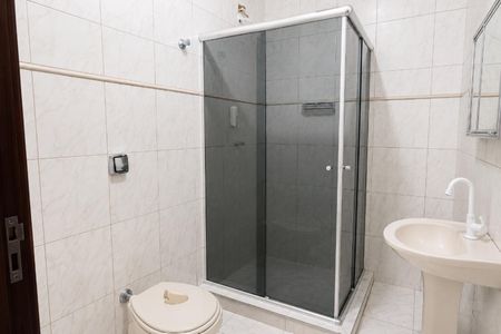 Banheiro  de casa à venda com 2 quartos, 70m² em Jardim Jaragua (Sao Domingos), São Paulo