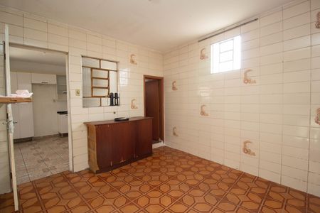 Casa para alugar com 80m², 2 quartos e 1 vaga Casa para alugar com 80m², 2 quartos e 1 vagaCopa