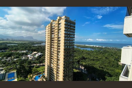 Apartamento à venda com 112m², 3 quartos e 2 vagas Apartamento à venda com 112m², 3 quartos e 2 vagasVaranda
