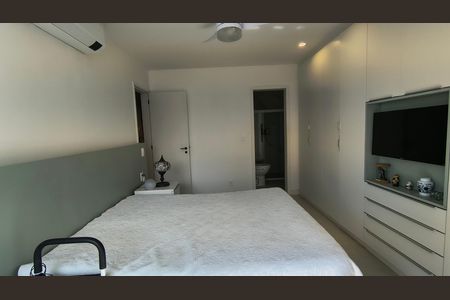 Apartamento à venda com 112m², 3 quartos e 2 vagas Apartamento à venda com 112m², 3 quartos e 2 vagasSuíte