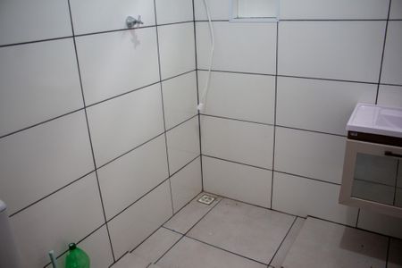 Casa para alugar com 50m², 2 quartos e sem vaga Casa para alugar com 50m², 2 quartos e sem vagaBanheiro