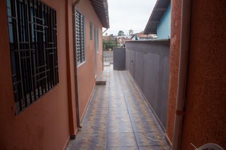 Casa para alugar com 50m², 2 quartos e sem vaga Casa para alugar com 50m², 2 quartos e sem vagaQuintal