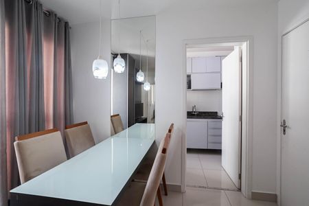 Sala de apartamento para alugar com 2 quartos, 69m² em Planalto, Belo Horizonte