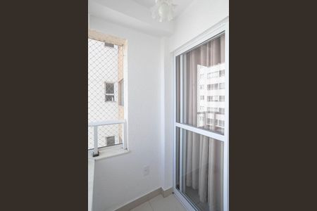 Varanda da sala de apartamento para alugar com 2 quartos, 69m² em Planalto, Belo Horizonte