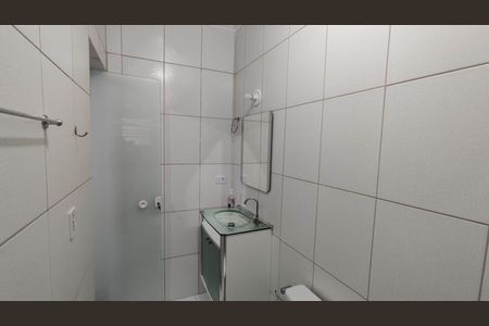 Banheiro de casa para alugar com 1 quarto, 31m² em ., Ferraz de Vasconcelos