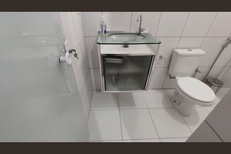 Banheiro de casa para alugar com 1 quarto, 31m² em ., Ferraz de Vasconcelos