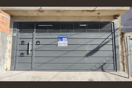 Casa para alugar com 31m², 1 quarto e 1 vaga Casa para alugar com 31m², 1 quarto e 1 vagaFachada