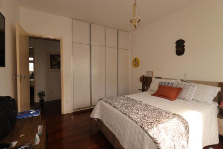 Apartamento à venda com 174m², 3 quartos e 2 vagasQuarto