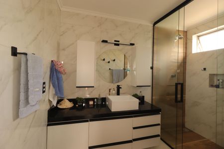 Apartamento à venda com 174m², 3 quartos e 2 vagasBanheiro da Suíte