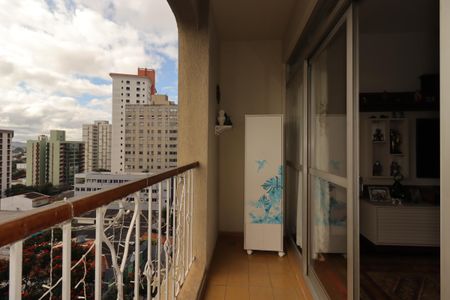 Apartamento à venda com 174m², 3 quartos e 2 vagasSacada da Sala