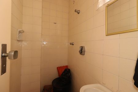 Apartamento à venda com 174m², 3 quartos e 2 vagasBanheiro de Serviço