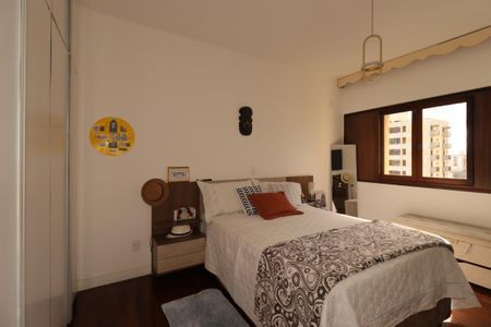 Apartamento à venda com 174m², 3 quartos e 2 vagasQuarto