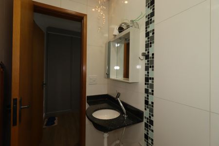 Casa à venda com 183m², 3 quartos e 3 vagasBanheiro da Suíte 2