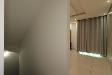 Casa à venda com 183m², 3 quartos e 3 vagasCorredor