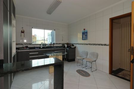 Casa à venda com 183m², 3 quartos e 3 vagasCozinha