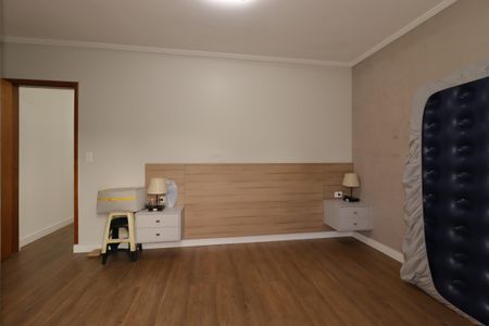 Casa à venda com 183m², 3 quartos e 3 vagasSuíte 3