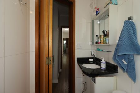 Casa à venda com 183m², 3 quartos e 3 vagasBanheiro da Suíte 1