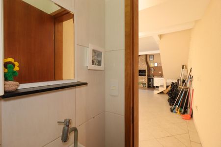 Casa à venda com 183m², 3 quartos e 3 vagasLavabo da Garagem