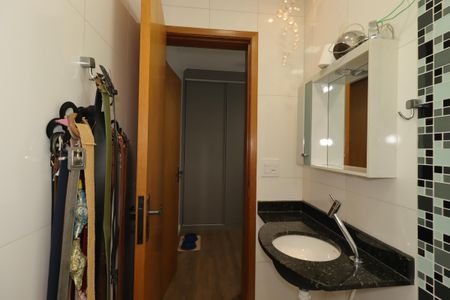 Casa à venda com 183m², 3 quartos e 3 vagasBanheiro da Suíte 2