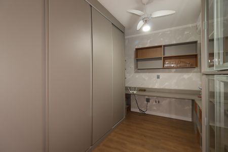 Casa à venda com 183m², 3 quartos e 3 vagasSuíte 2