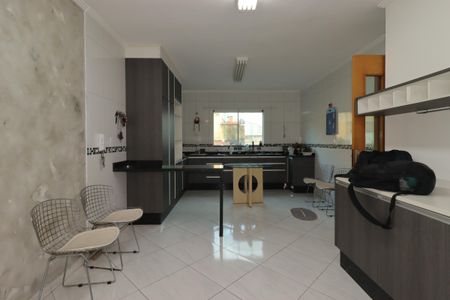 Casa à venda com 183m², 3 quartos e 3 vagasCozinha