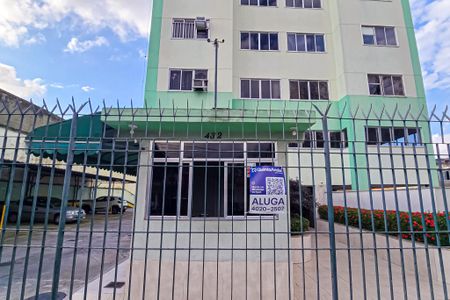 Apartamento para alugar com 45m², 2 quartos e 1 vaga Apartamento para alugar com 45m², 2 quartos e 1 vagaFachada e portaria e placa