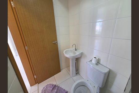 Apartamento para alugar com 57m², 2 quartos e 1 vaga Apartamento para alugar com 57m², 2 quartos e 1 vagaBanheiro