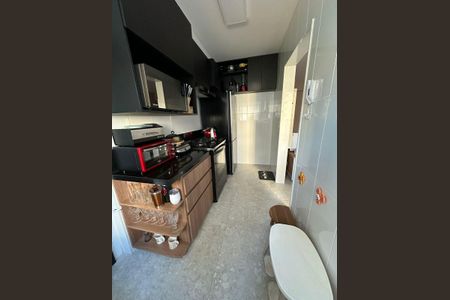 Apartamento à venda com 106m², 3 quartos e 2 vagas Apartamento à venda com 106m², 3 quartos e 2 vagasCozinha
