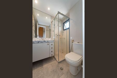 Apartamento à venda com 163m², 3 quartos e 3 vagas Apartamento à venda com 163m², 3 quartos e 3 vagasBanheiro da Suíte 1