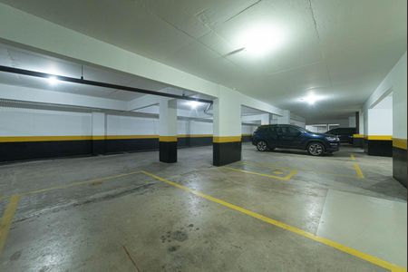 Apartamento à venda com 163m², 3 quartos e 3 vagas Apartamento à venda com 163m², 3 quartos e 3 vagasGaragem