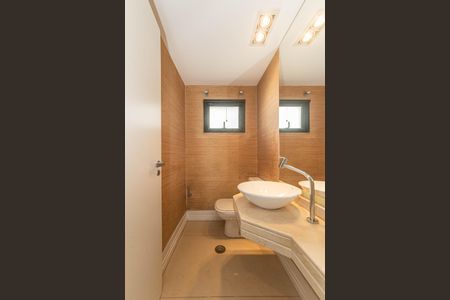 Apartamento à venda com 163m², 3 quartos e 3 vagas Apartamento à venda com 163m², 3 quartos e 3 vagasLavabo
