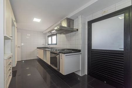 Apartamento à venda com 163m², 3 quartos e 3 vagas Apartamento à venda com 163m², 3 quartos e 3 vagasCozinha