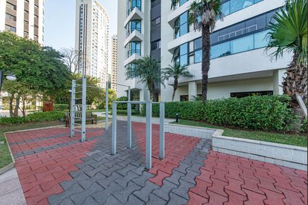Apartamento à venda com 163m², 3 quartos e 3 vagas Apartamento à venda com 163m², 3 quartos e 3 vagasArea Comum