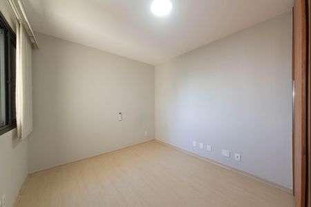 Apartamento à venda com 163m², 3 quartos e 3 vagas Apartamento à venda com 163m², 3 quartos e 3 vagasSuite 1